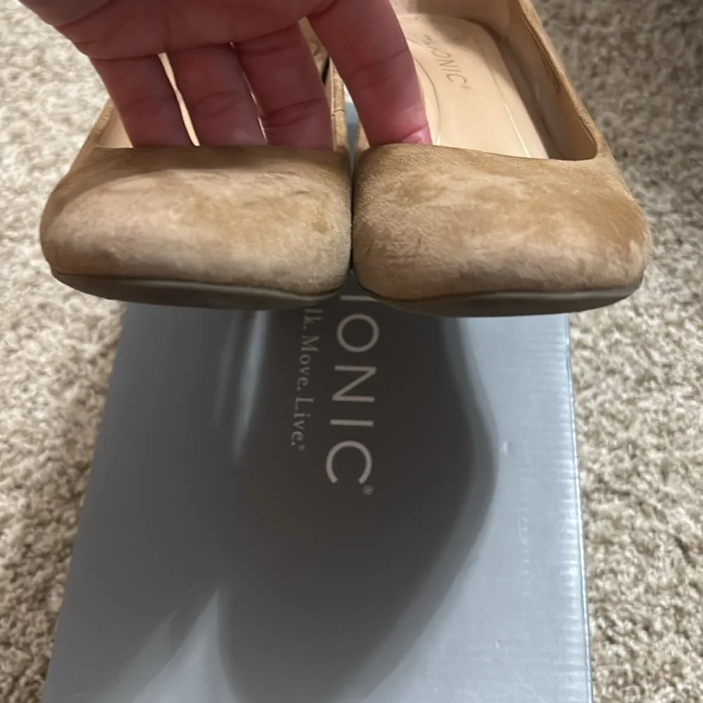 Vionic suede heels - Picture 3 of 5